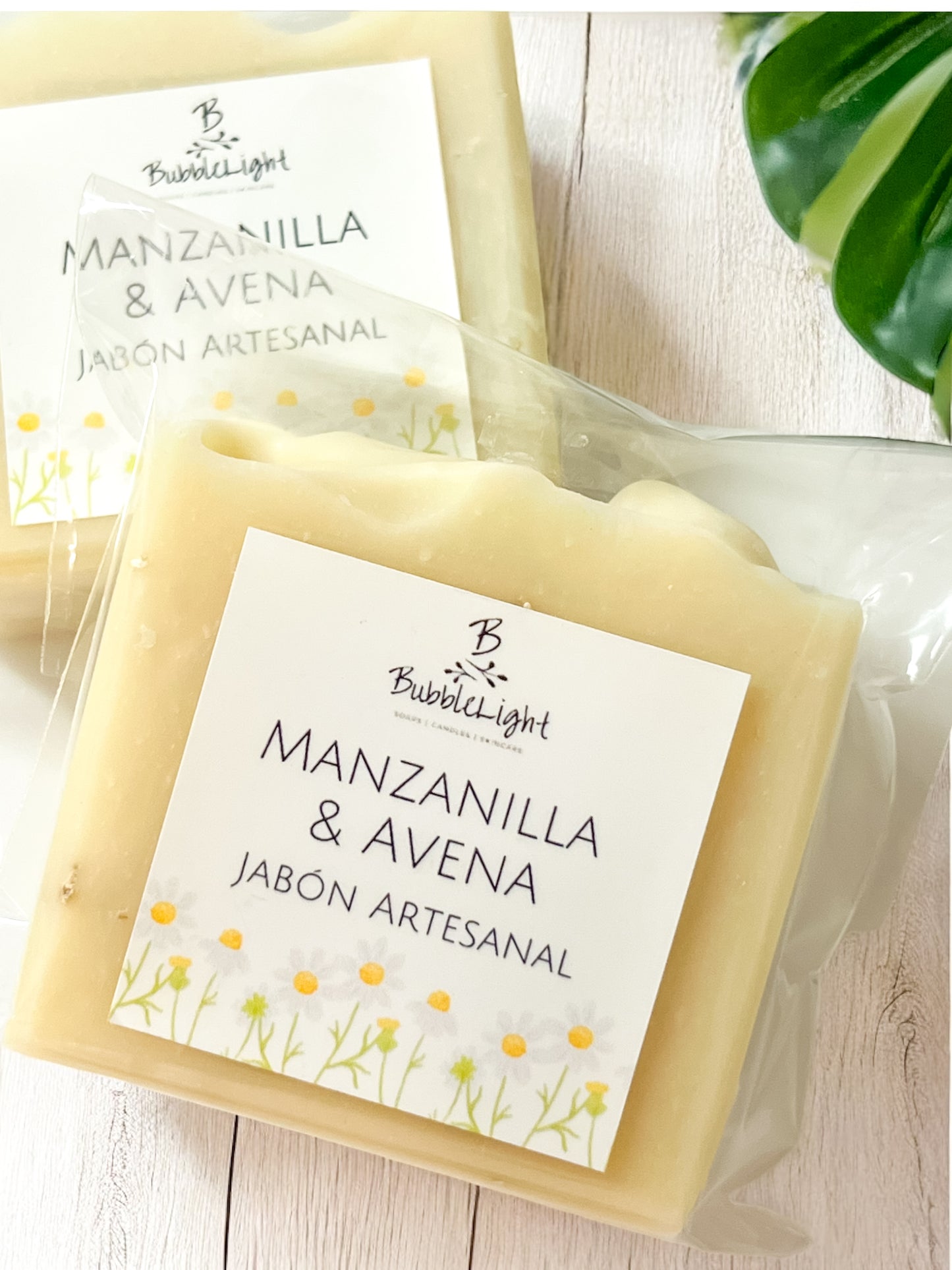 Jabón Artesanal Manzanilla & Avena