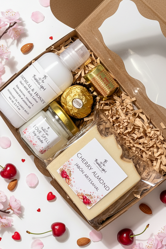 Kit Cherry Almond abierto detalles cerca